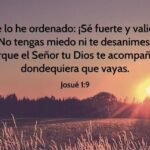 Dios está contigo: Versículos que Muestran su Presencia