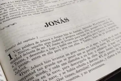 la historia de jonas relato biblico y lecciones de vida
