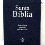 Biblia Letras Rojas: ¿Qué es? Significado y Características